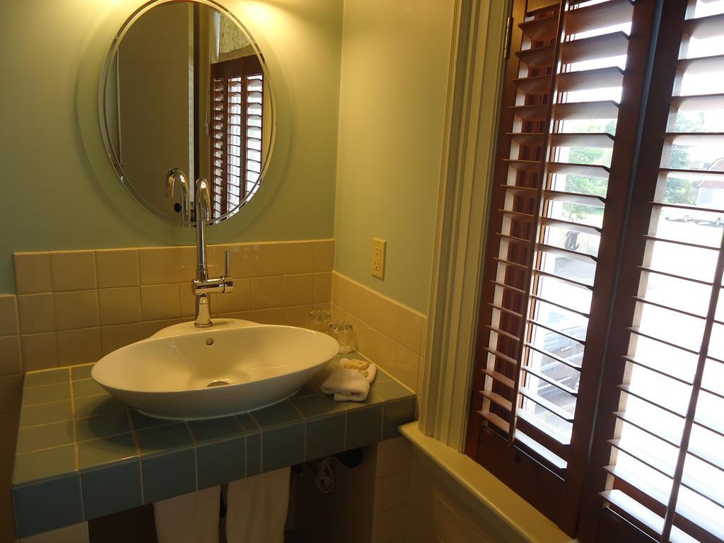 Maison Tait House Hotel Shediac Habitación foto